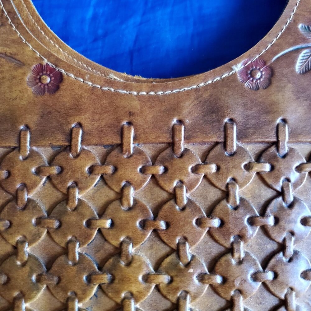 Handwoven Brown Leather Tote Bag with Floral Carving - Picture 3 of 10